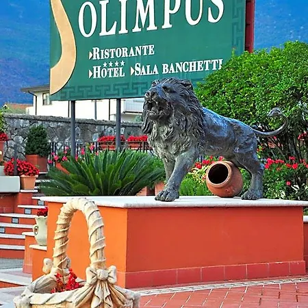Olimpus ホテル 4*